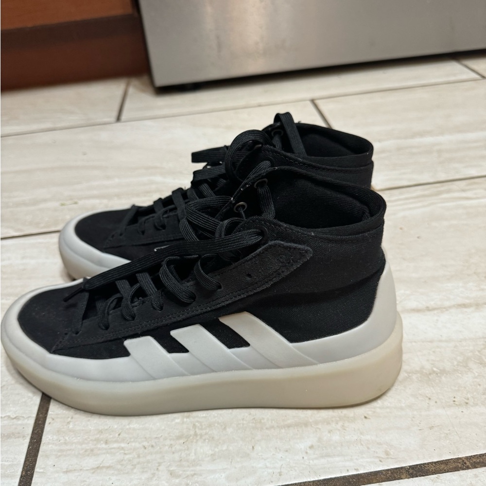 Adidas black